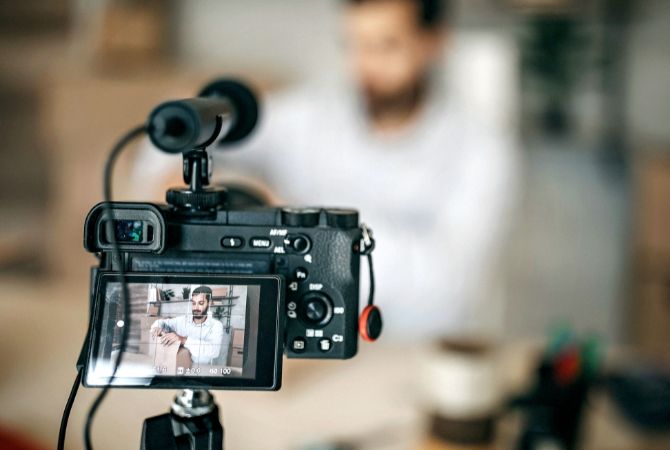 Una cámara de grabación