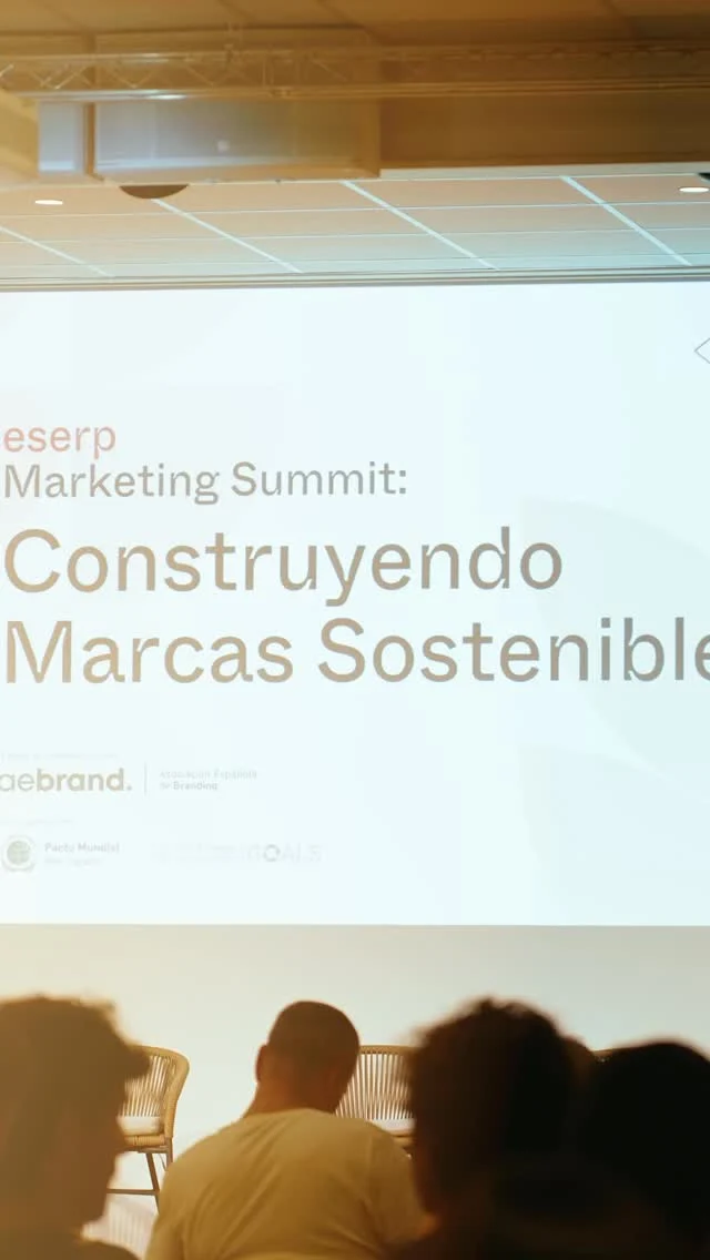 Revivimos los mejores momentos del Eserp Marketing Summit, Branding: Construyendo Marcas Sostenibles. 💚

Una jornada para hablar de marcas, sostenibilidad y futuro. Pero, sobre todo, para compartir ideas, miradas y nuevas formas de hacer las cosas con más propósito y coherencia.

Gracias a todas las personas que nos acompañaron y a quienes hicieron posible este encuentro: José Alejandro Rodríguez, Rodrigo Fitaroni de Almeida, Amanda Albo, Pilar Domínguez, Laura Garrido Mayol, María Tibaide Rondón, Ali Valhaus y Mirtha Erhart-Zimmerli por formar parte de esta edición.

Nos quedamos con las conversaciones, los aprendizajes y una idea clara: la sostenibilidad no se define por lo que se dice, sino por lo que se hace.

¿Nos vemos en la próxima edición? 🚀

#eserp #businessschool #summit #marketingsummit